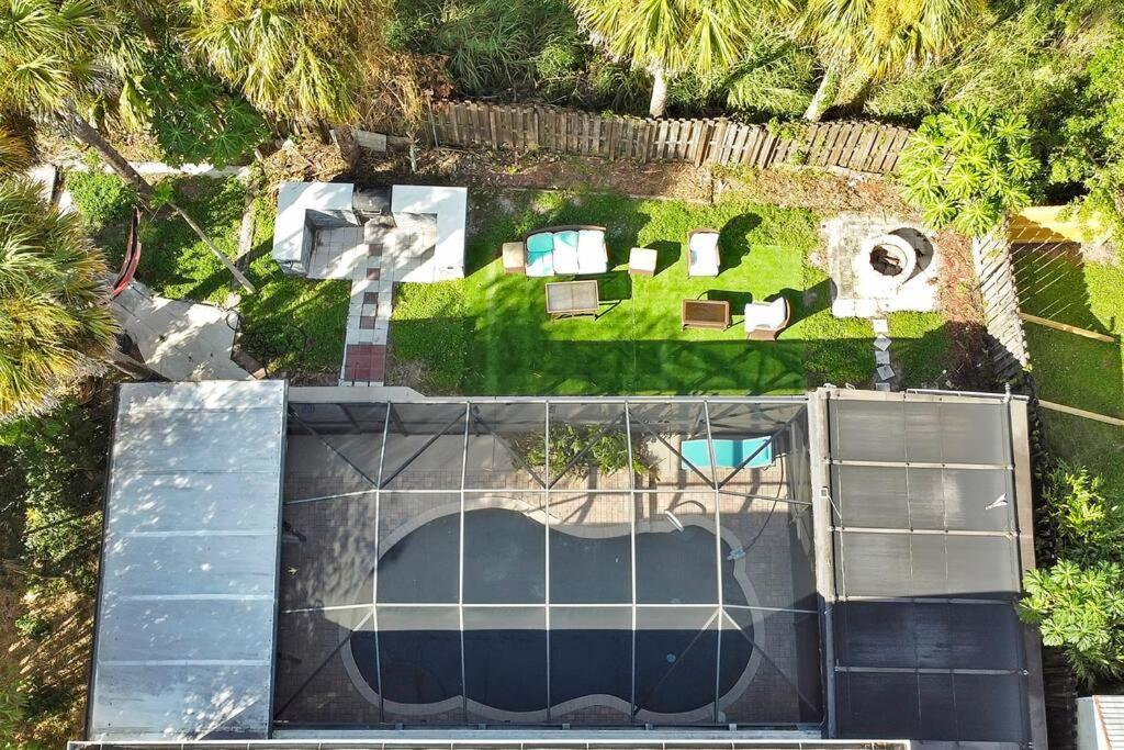 Poolside Cocoa Oasis W/ Tiki Bar! Vila Frontenac Exterior foto